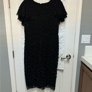 Mac Duggal  FLOUNCE SLEEVE BEADED MIDI DRESS